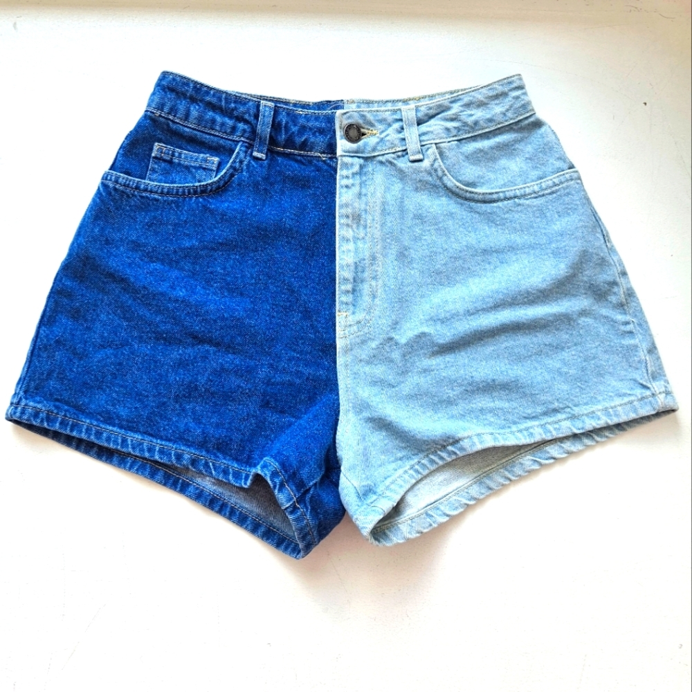 Nasty Gal Denim Highwaisted Two Tone Color Block Jean Shorts Size 4